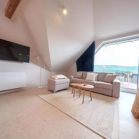 Apartment Stuub *